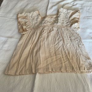 Like new! Dark ivory blouse